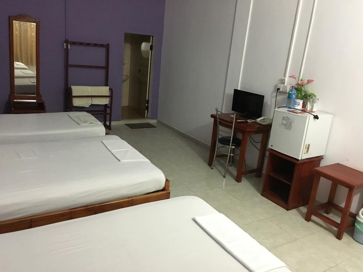 Gnaanams Hotel And Restaurant Jaffna Ngoại thất bức ảnh