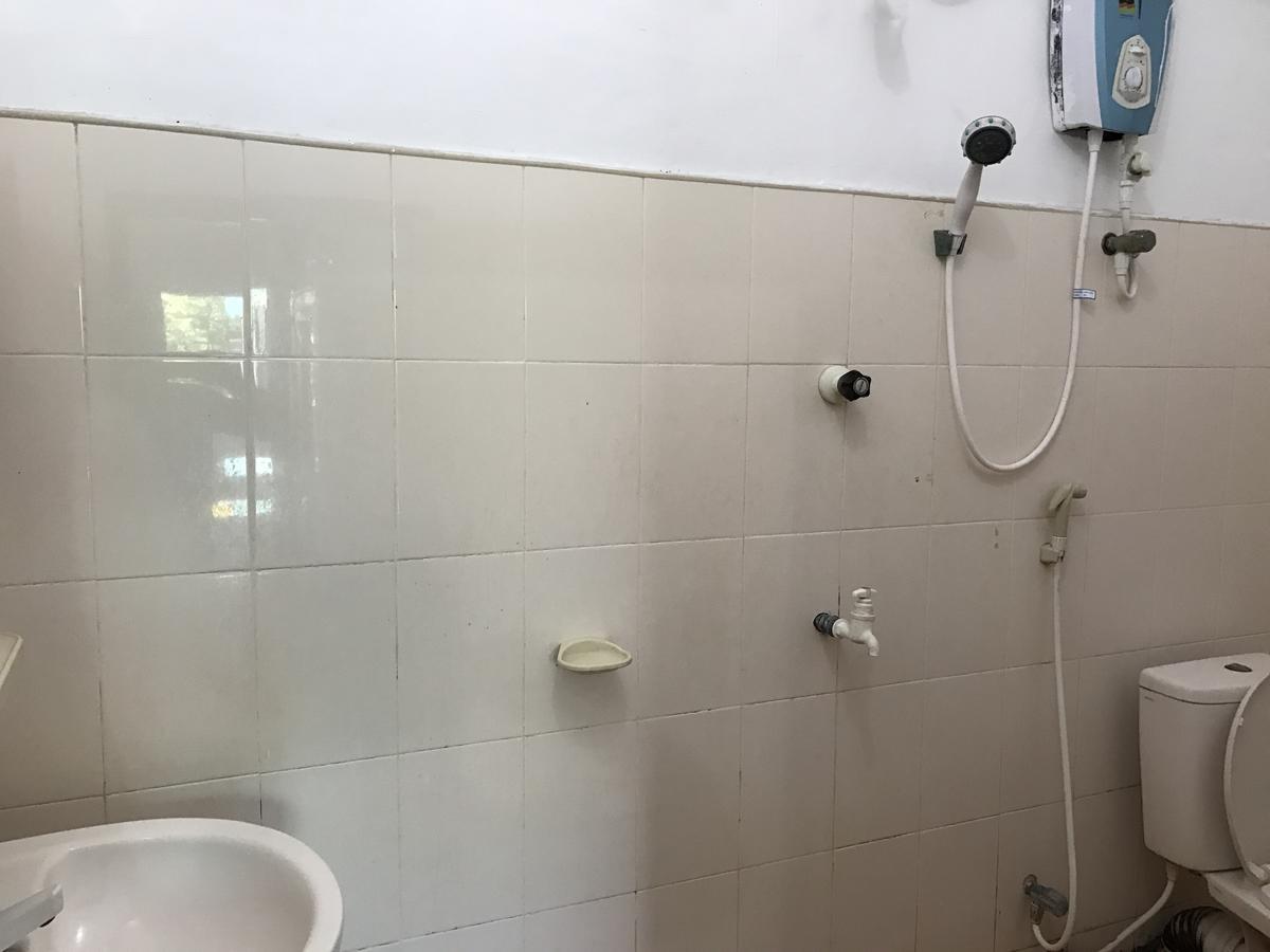 Gnaanams Hotel And Restaurant Jaffna Ngoại thất bức ảnh