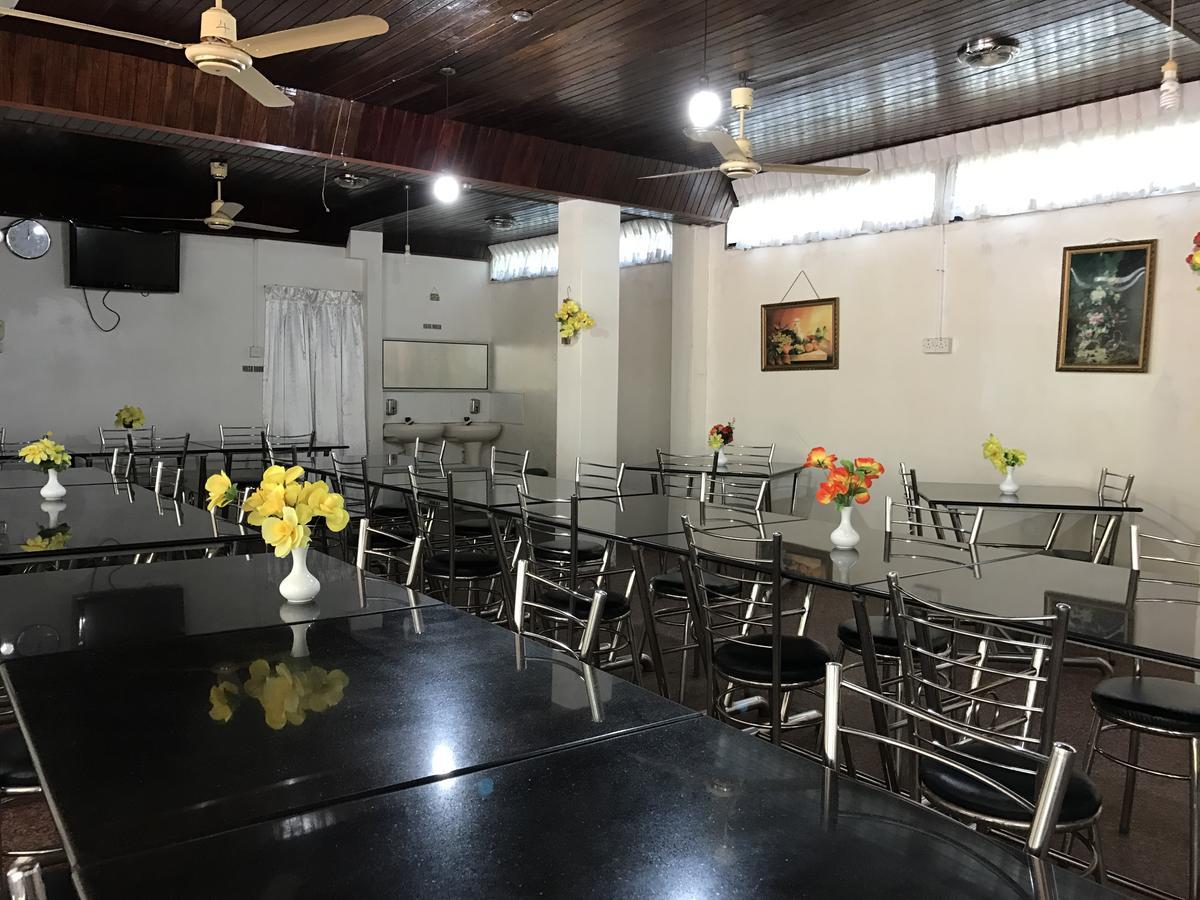 Gnaanams Hotel And Restaurant Jaffna Ngoại thất bức ảnh